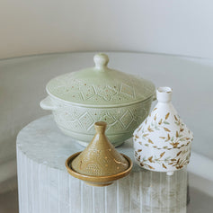 TAGINES AND SOUP TUREENS