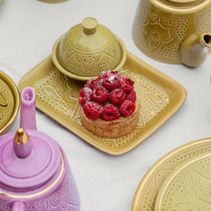TEA TIME AND SNACKS