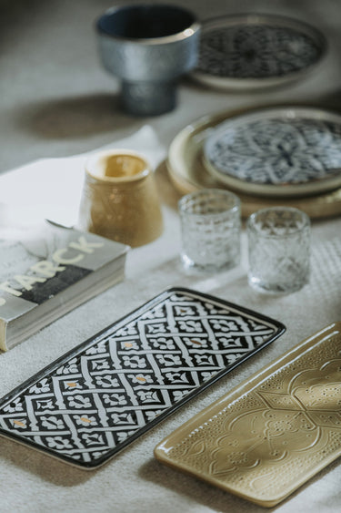 LONG FASSIA BLACK DECORATIVE TRAY (14892140855679)