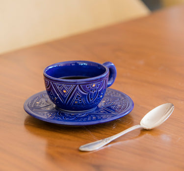 CUP HANDLE WITH UNDERCUT EMPREINTE MAJORELLE BLUE GOLD (14978940109183)