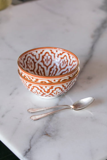 Marsala gold fassia round bowls and salad bowl (6900769292330)