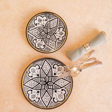 Plates ceramic black gold (1526157574167)