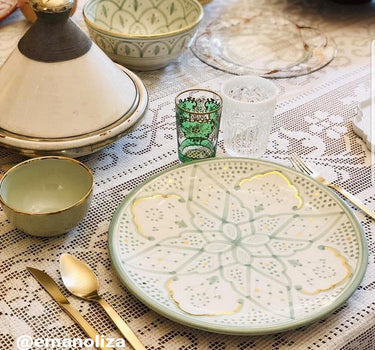 ALMOND GREEN GOLD PLATES (4441604948010)