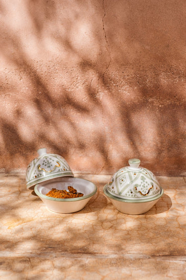 ALMOND GREEN GOLD CERAMIC BUTTER DISH (1551654256663)