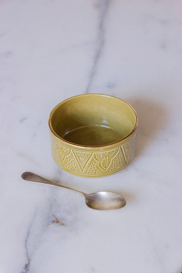 PLATS DE SERVICE DROITS